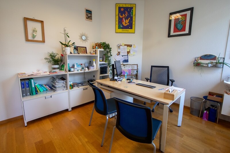 Salle de consultation dans un cabinet médical à Genève